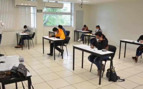 Aplican examen de admisión a la UJAT en los campus de Jalpa de Méndez y Comalcalco