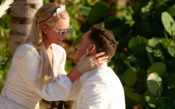 Paris Hilton está comprometida con Carter Reum