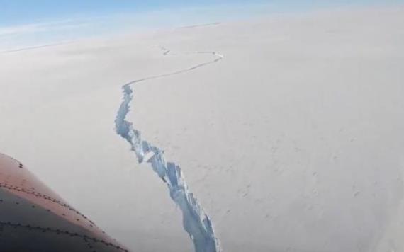 Iceberg se desprende en la Antártida; mide casi mil 270 kilómetros cuadrados