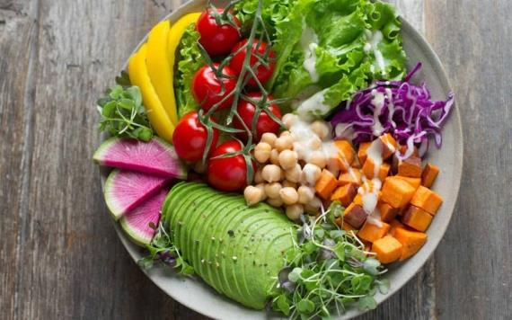 Dieta vegana podría tener consecuencias negativas en los huesos, según estudio
