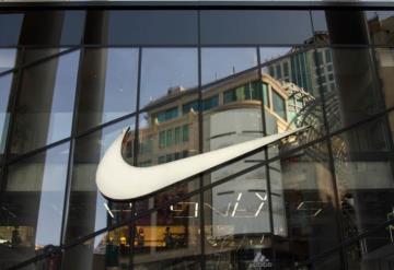 Nike sin Vicepresidenta tras polémica por negocio de reventa de tenis