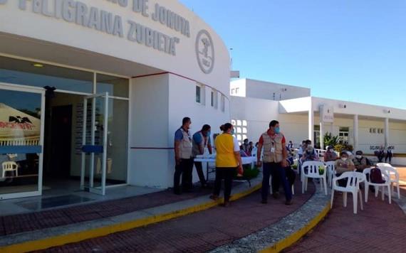 Personal de Salud inicia vacunación contra COVID en Jonuta