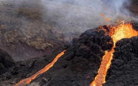 Despierta volcán tras 800 años en Islandia