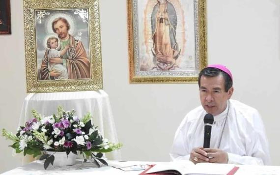 Analiza iglesia de Tabasco recorte de salario: Obispo