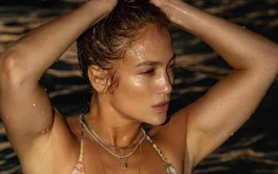 Jennifer Lopez enciende las redes con sensual baile