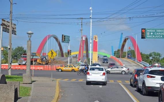 Puente "Carrizal IV", demuelen arco añejo