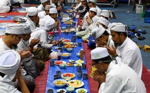Se festeja el noveno mes del calendario islámico:  Comienzo del Ramadán