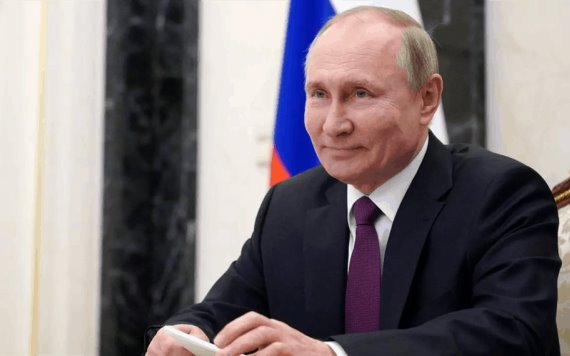 Vladimir Putin declara 10 días no laborables en mayo para frenar pandemia de COVID-19