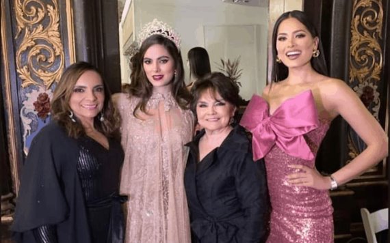 Miss Universo portó vestidos de Teté Rosado