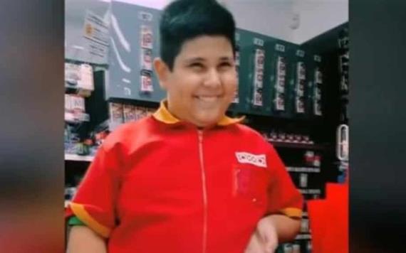 El "Niño del Oxxo" reaparece como protagonista de un video musical