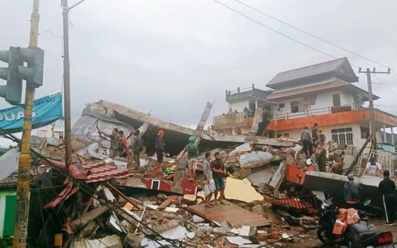 Se registra sismo de 6.1 en Indonesia