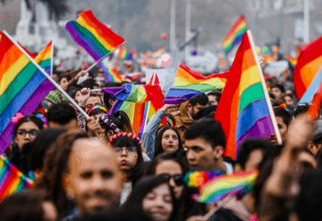 Inclusión de personas LGBT+ en empresas podría ayudar a mitigar su discriminación