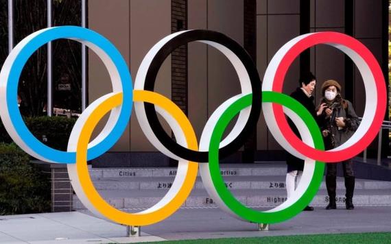 Entre lágrimas, funcionario japonés se disculpa por cancelación de público en Juegos Olímpicos