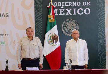 Reconoce AMLO el trabajo de Adán; Le aligera la carga, afirma 