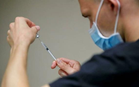 EE.UU. planea ofrecer dosis de refuerzo de vacuna anticovid este otoño