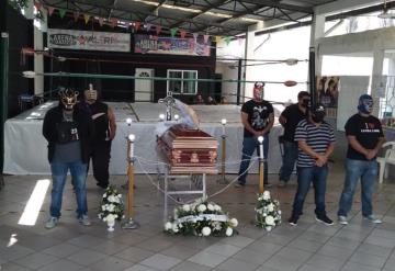 Despidieron con mucho cariño a Mr. Demoledor