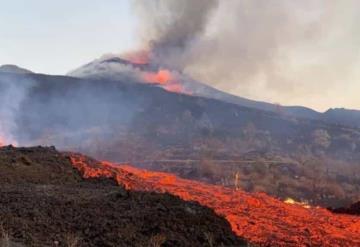 VIDEO: Cae el lado norte del volcán en La Palma y hay un nuevo río de lava