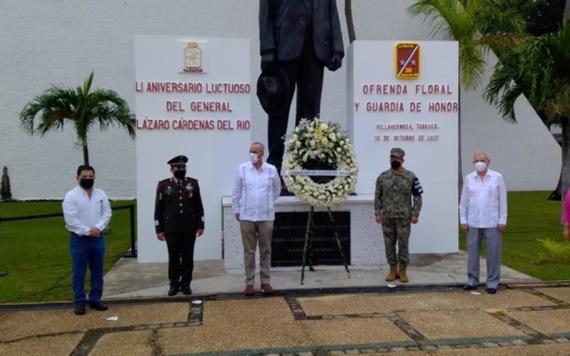 Gobernador de Tabasco encabeza guardia de honor por el LI Aniversario Luctuoso del General Lázaro Cárdenas del Rio