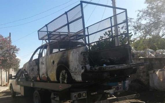Incendian camioneta en Guanajuato con seis cadáveres dentro