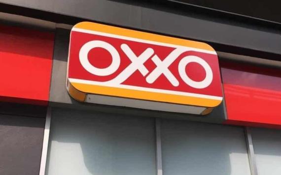 Trabajadores de Oxxo deben afiliarse a algún sindicato: Edgar Azcuaga