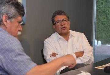 Es urgente democratizar a Morena, advierte senador