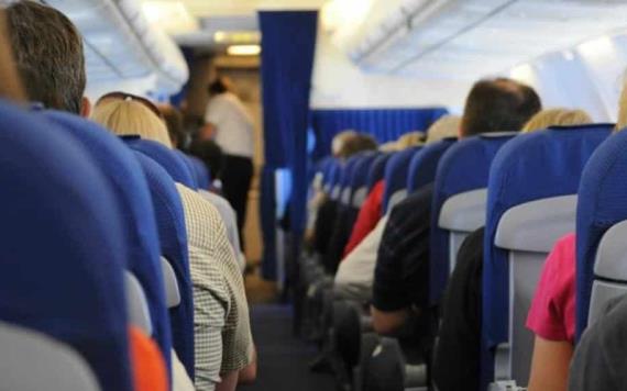 En un vuelo 61 pasajeros procedentes de Sudáfrica dieron positivo a COVID-19