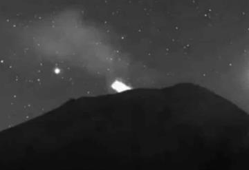 Cámaras de video captan sorprendente destello en el Popocatépetl