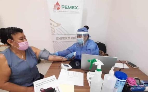 Pemex lleva servicios Médicos a Centro