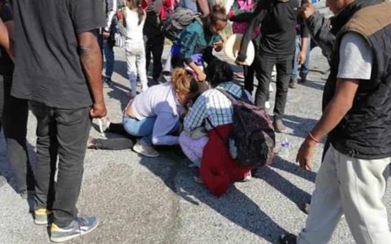 Migrantes son atropellados por camioneta del INM en Puebla