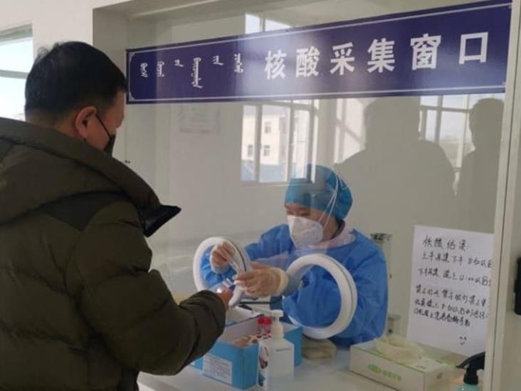 Detectan primer caso de la variante ómicron en China Detectan primer caso de la variante ómicron en China