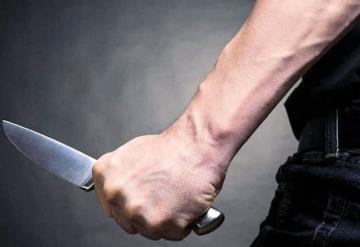 Hombre atacó con un cuchillo a pasajeros de transporte