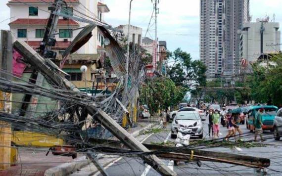 Sube a 75 fallecidos por tifón en Filipinas