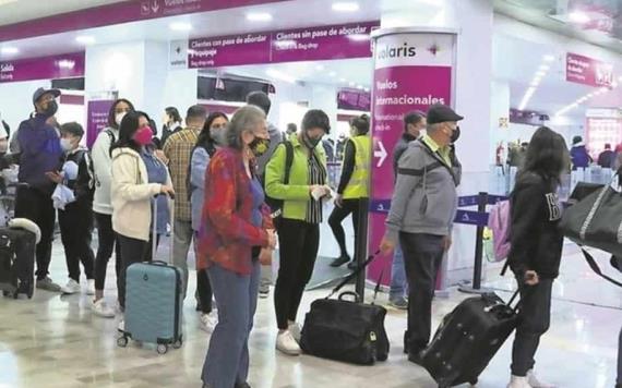 Pese alerta por Ómicron, viajeros en CDMX saturan el Aeropuerto Internacional