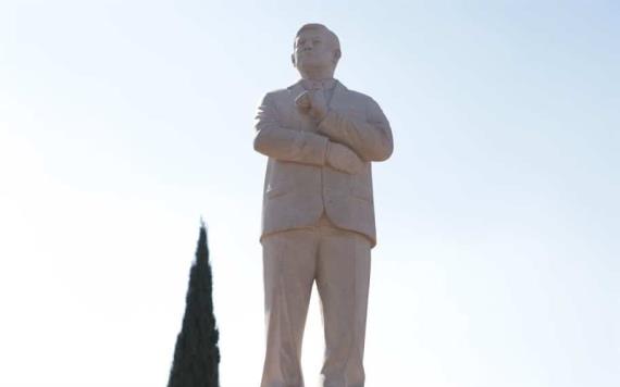 Rechaza AMLO monumento en Atlacomulco y pide a sus habitantes no erijan estatuas de él