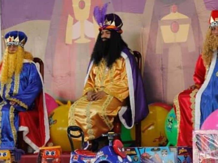 Celebra DIF Día de Reyes a niños de Jonuta Celebra DIF Día de Reyes a niños de Jonuta