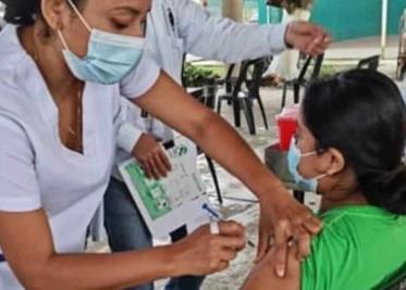 Denuncian pochimovilistas a la Semovi