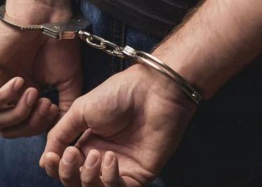 Tres masculinos fueron detenidos por elementos de la Policía Estatal, como presuntos responsables de robo a transeúnte