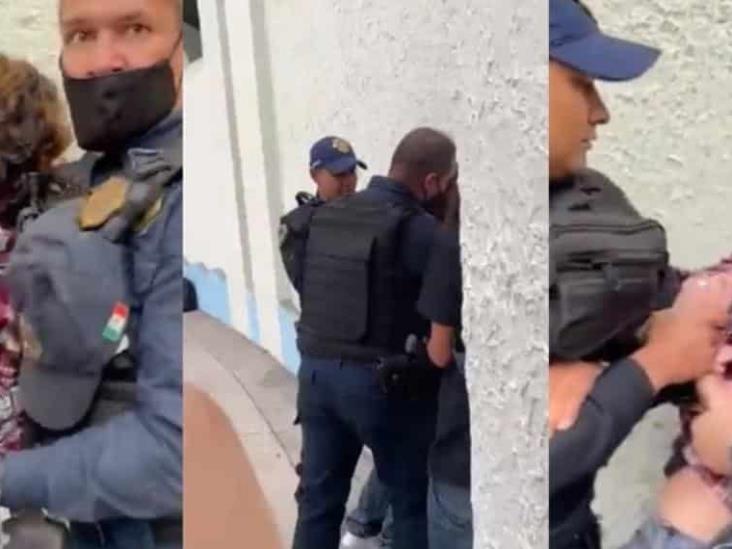 Policías en CDMX someten a menor de edad quien presuntamente portaba drogas Policías en CDMX someten a menor de edad quien presuntamente portaba drogas