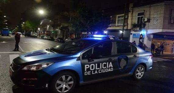 Encuentran a dos turistas extranjeros muertos en hotel de Argentina