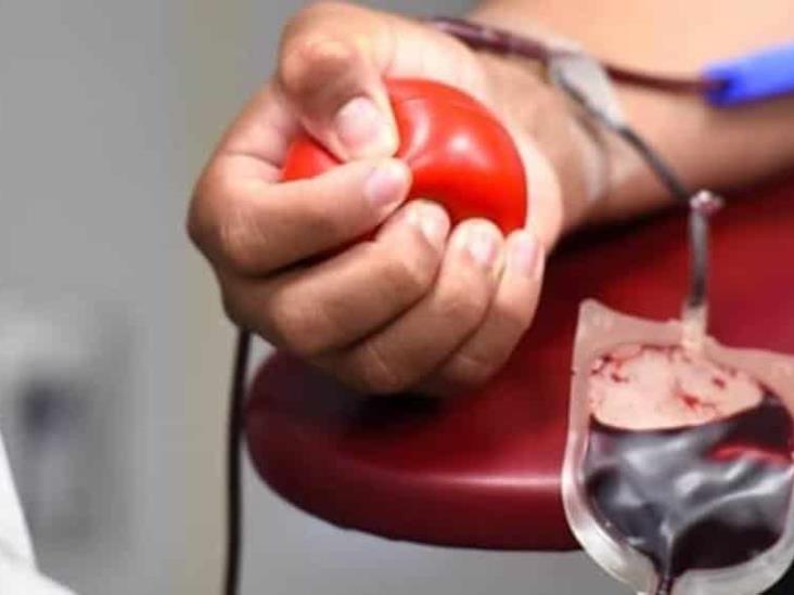 Francia permitirá a personas de comunidad LGBT donar sangre sin condiciones Francia permitirá a personas de comunidad LGBT donar sangre sin condiciones