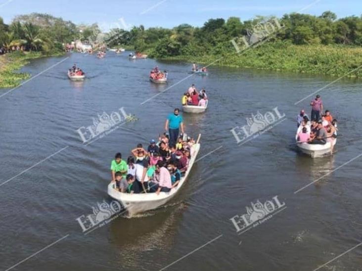 Pescadores y feligreses celebran la fundación del Barrio de Santa María en Jalpa de Méndez Pescadores y feligreses celebran la fundación del Barrio de Santa María en Jalpa de Méndez