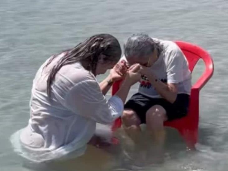Video: Nieta lleva a su abuela al mar por primera vez y se viraliza Video: Nieta lleva a su abuela al mar por primera vez y se viraliza