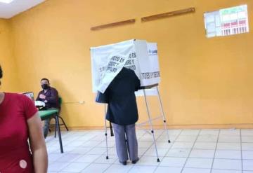 Realizan en Comalcalco elecciones de delegados municipales