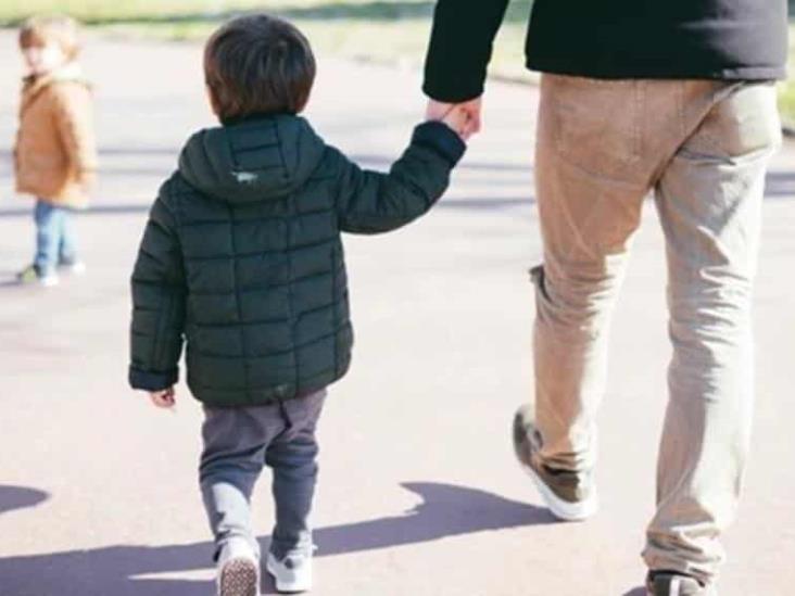 Padre pierde derecho de visitar a su hijo tras negarse a vacunarse contra coronavirus Padre pierde derecho de visitar a su hijo tras negarse a vacunarse contra coronavirus