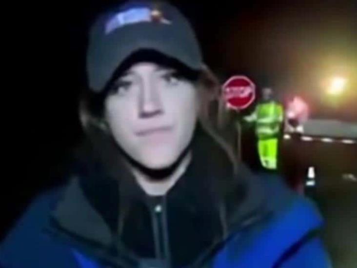 Reportera fue atropellada en plena transmisión de noticiero en vivo Reportera fue atropellada en plena transmisión de noticiero en vivo