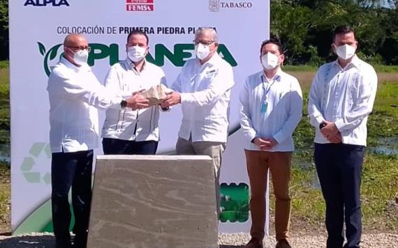 Colocan primera piedra de la planta de reciclaje Planeta en Cunduacán