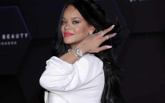 Rihanna dona 15 millones de dólares a la lucha contra el racismo