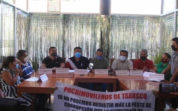Grupo de trabajadores del servicio de pochimoviles de Tabasco, se pronunciaron en contra de la renovación de sus unidades