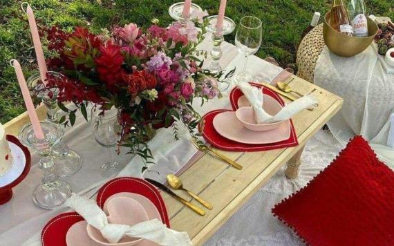 Cinco decoraciones bonitas y baratas para hacer picnic casero en San Valentín