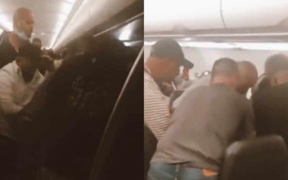 Video: Pasajero enloquecido acusa a mujer de ´robar su ADN´ durante vuelo